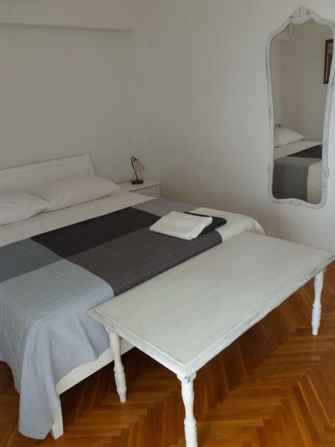 Apartments Villa Karme Brela Esterno foto
